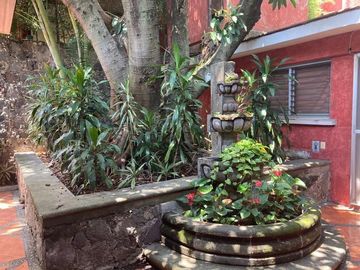 Casa en Fraccionamiento en Las Quintas, Cuernavaca, Morelos CAEN-954-Fr