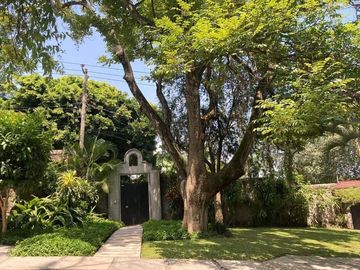 Casa en Fraccionamiento en Las Quintas, Cuernavaca, Morelos CAEN-954-Fr
