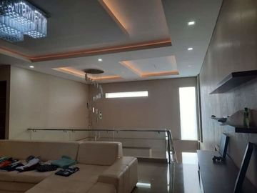 Di jual rumah mewah di Kiaracondong bandung