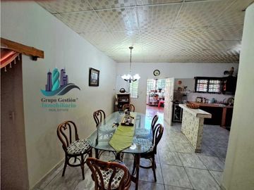 VENDO CASA DE 3HAB CON TERRENO DE 2000M2