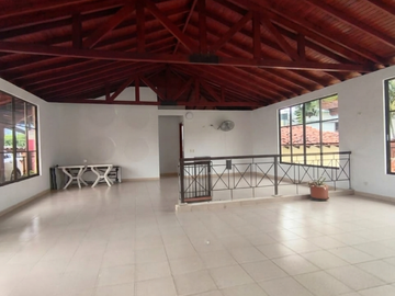 apartamento en venta en primero de mayo. Cod V17860