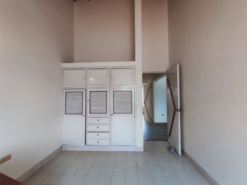 casa en arriendo en quinta bosch. Cod A29385
