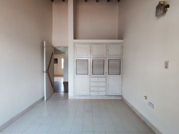 casa en arriendo en quinta bosch. Cod A29385