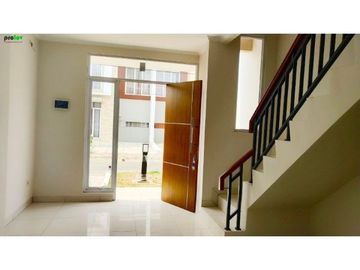 RUMAH CLUSTER 2 LANTAI DI GALUH MAS KARAWANG BARAT