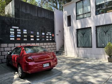 BOSQUE DE LA HERRADURA - CASA CON 6 DEPTOS - COMO TERRENO