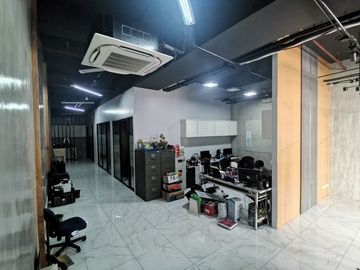 Ground Floor Retail Space for Lease in Metropolitan Avenue, Makati City