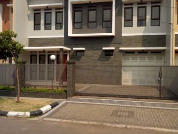 Rumah Baru Komplek Batununggal Indah