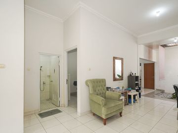 Rumah 10 menit ke The Park Sawangan LT 120 SHM Dibantu KPR J-32725