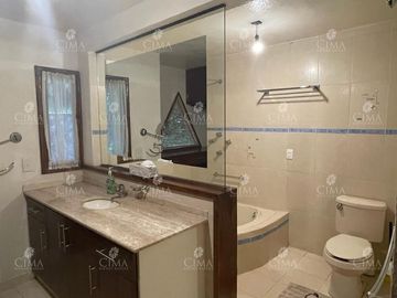 Venta casa en Saint Moritz, Huitzilac - V325