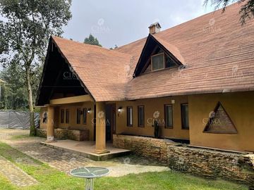 Venta casa en Saint Moritz, Huitzilac - V325