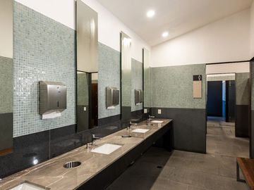 Departamento con bosque privado de 42,000 m2, concierge, gimnasio, spa, alberca