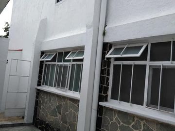 Se vende casa para remodelar en el Miraval