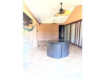 Oportunidad! Se Vende Hermosa Casa en Cubitá, Chitré