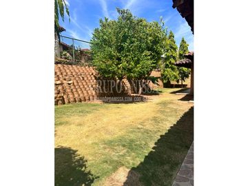 Oportunidad! Se Vende Hermosa Casa en Cubitá, Chitré