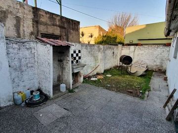 Casa PH en venta en Lanus Este