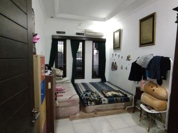 Rumah Margawangi Margacinta Cijawura Hilir di Buahbatu Bandung strategis bebas banjir