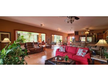 Oportunidad! Se Vende Hermosa Casa de Montaña en Altos del Maria