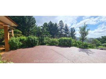 Oportunidad! Se Vende Hermosa Casa de Montaña en Altos del Maria