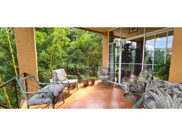 Oportunidad! Se Vende Hermosa Casa de Montaña en Altos del Maria