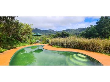 Oportunidad! Se Vende Hermosa Casa de Montaña en Altos del Maria