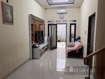 Rumah 2 Lantai Daerah Aman Bebas Banjir Di Duren Sawit S7842