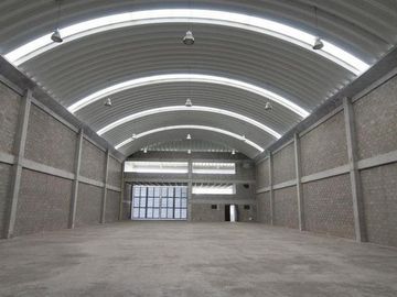 VIA DAULE BODEGAS 23371 m2, terreno 51858 m2, oficinas