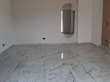 apartamento en arriendo en loma del esmeraldal. Cod A9433954