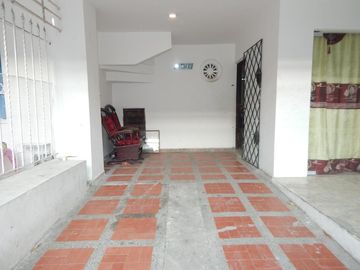 casa en venta en los robles. Cod V89126