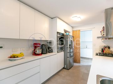 VENTA ESPECTACULAR CASA 5 AMBIENTES EN BARRIO PRIVADO LOS PATRICIOS SAN ISIDRO