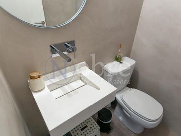 VENTA ESPECTACULAR CASA 5 AMBIENTES EN BARRIO PRIVADO LOS PATRICIOS SAN ISIDRO