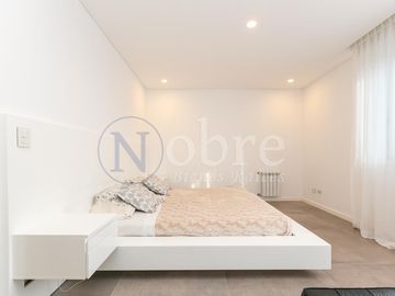 VENTA ESPECTACULAR CASA 5 AMBIENTES EN BARRIO PRIVADO LOS PATRICIOS SAN ISIDRO