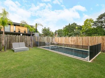 VENTA ESPECTACULAR CASA 5 AMBIENTES EN BARRIO PRIVADO LOS PATRICIOS SAN ISIDRO