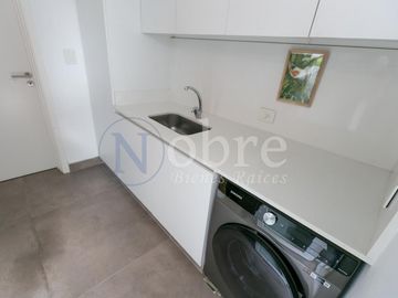 VENTA ESPECTACULAR CASA 5 AMBIENTES EN BARRIO PRIVADO LOS PATRICIOS SAN ISIDRO