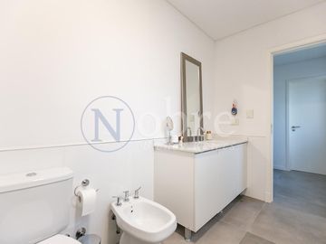VENTA ESPECTACULAR CASA 5 AMBIENTES EN BARRIO PRIVADO LOS PATRICIOS SAN ISIDRO