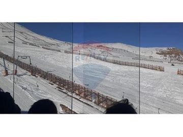 EL COLORADO - FARELLONES  VENDE REFUGIO