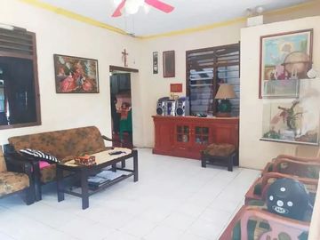 Rumah Tengah Kota Jalan Tuban Bubutan Surabaya