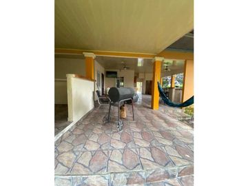 VENDO CASA EN POTRERILLOS CON AREA DE BAR