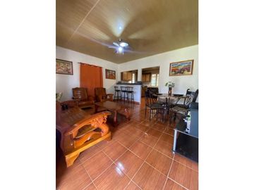 VENDO CASA EN POTRERILLOS CON AREA DE BAR