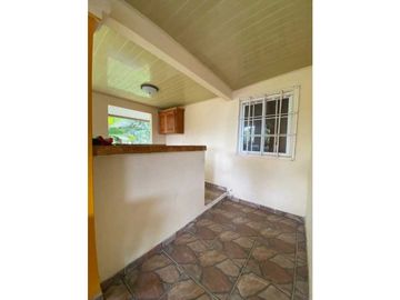 VENDO CASA EN POTRERILLOS CON AREA DE BAR