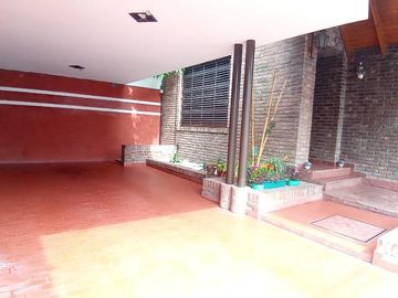 Casa en venta en Quilmes Oeste Centro