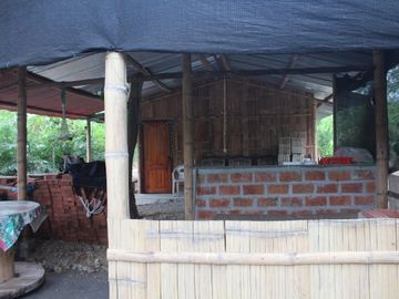Dos Mangas 2600 M2: Se Vende Casa en Zona Rural, en la Montaña y Cerca del Mar en Dos Mangas