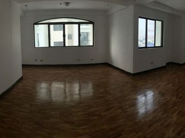 241 sqm 4BR, 2 car park El Jardin Del Presidente 1 Penthouse Unit