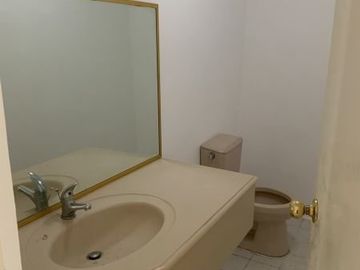 241 sqm 4BR, 2 car park El Jardin Del Presidente 1 Penthouse Unit