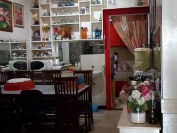 Dijual Rumah SHM 2 Lantai di Taman Pondok Indah, Wiyung Surabaya