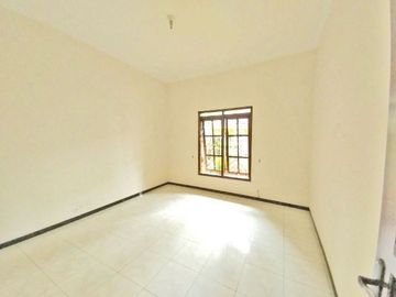 Rumah 2 Lantai Luas 165 di Cengkeh Sukarno Hatta kota Malang