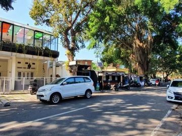 Dijual Rumah Cocok untuk Usaha Cafe di Buring Malang Kota