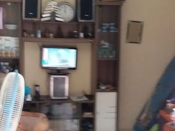 Dijual rumah second 2lantai murah cipayung, depok