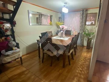 Casa en Venta en Cuatro poniente con Glorias Navales.
