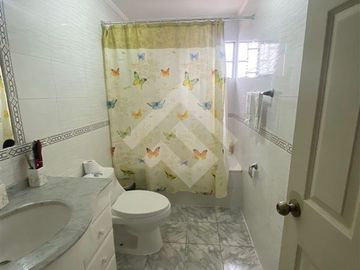 Casa en Venta en Cuatro poniente con Glorias Navales.