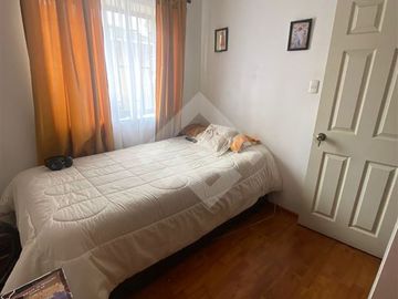 Casa en Venta en Cuatro poniente con Glorias Navales.